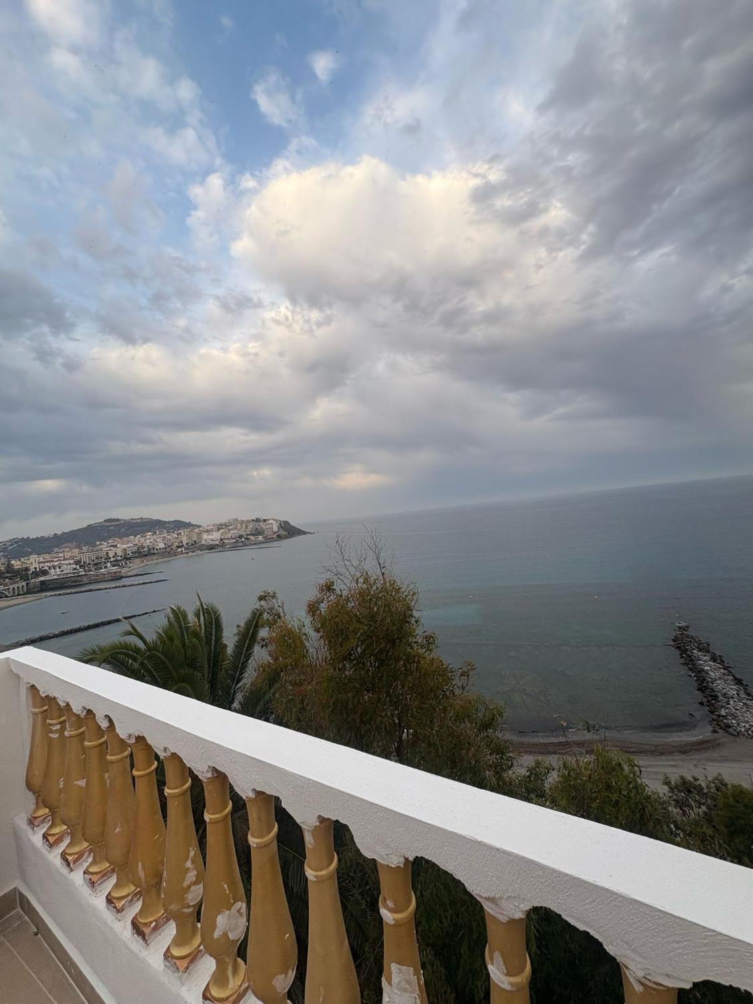 Estudios Vistas Playas Del Chorrillo *